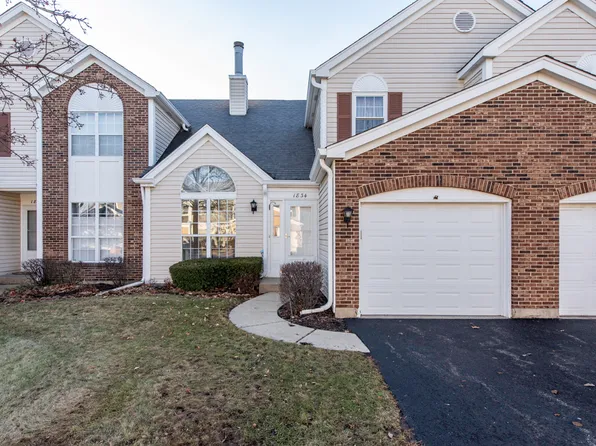 1834 Arbor Ct, Gurnee, IL 60031