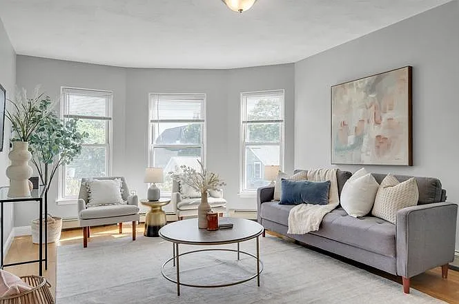 73 River St #4B — Photo 2