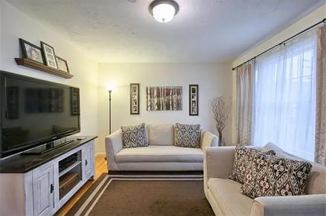 41 Boston Rd — Photo 5