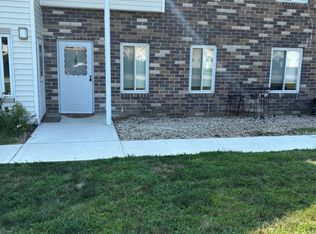 3 Osage Ct, Coram, NY 11727