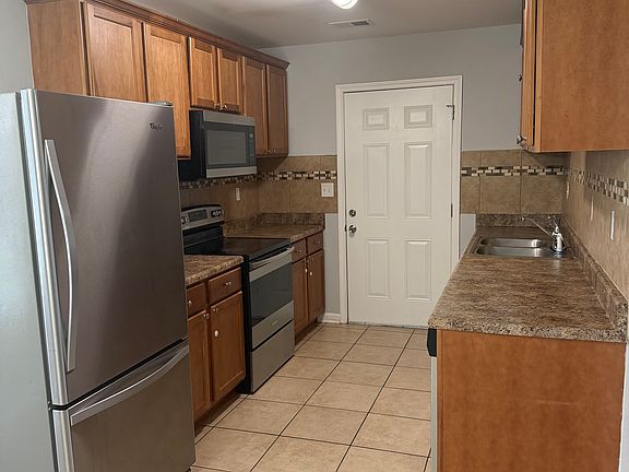 5th image of 7419 Doncaster Ln
