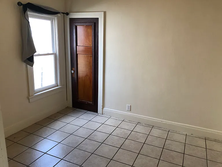 3843 N Vel R Phillips Ave — Photo 24