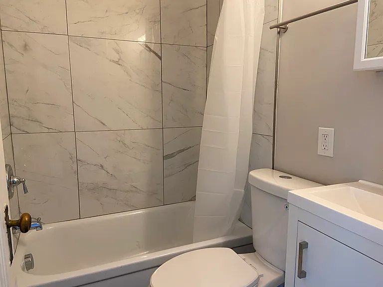 690 Chilton Ave #3 — Photo 6