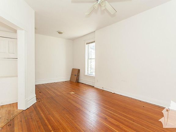 5th image of 3415 N Seminary Ave #Ch1v