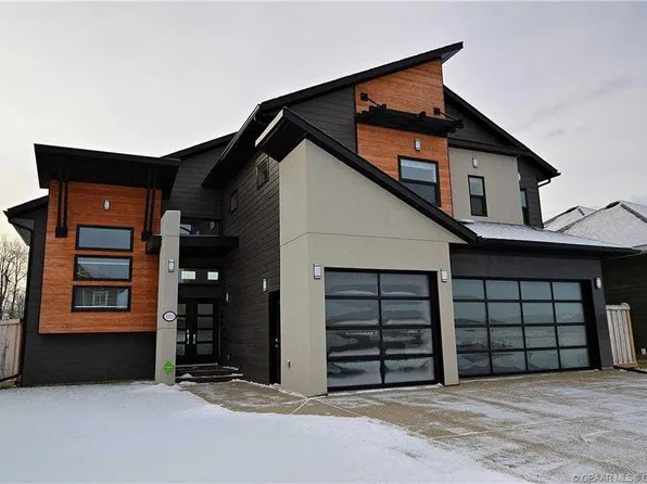 10213 N 67th Ave, Grande Prairie, AB T8W 0K7