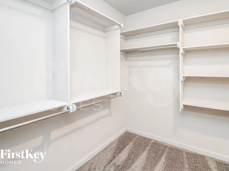 1720 Gladington Ct — Photo 11