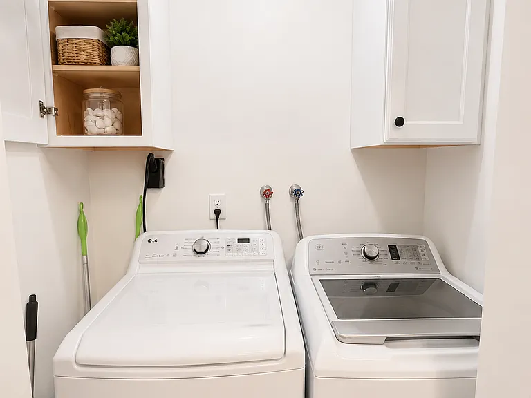 46-48 Woodlawn St #8 — Photo 7