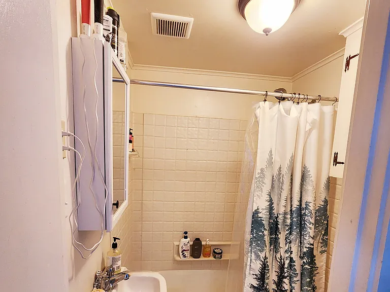 278 Lincoln St #2R — Photo 4