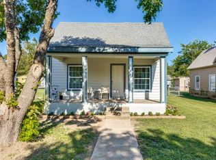 110 Holcombville St, Tom Bean, TX 75491