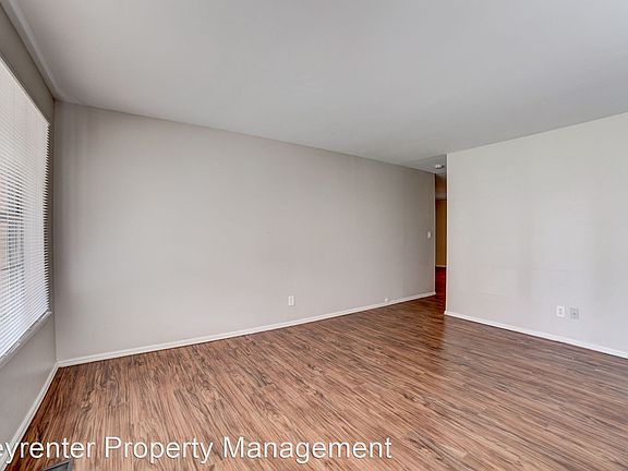 3rd image of 2525 E Skelly Dr #10465372