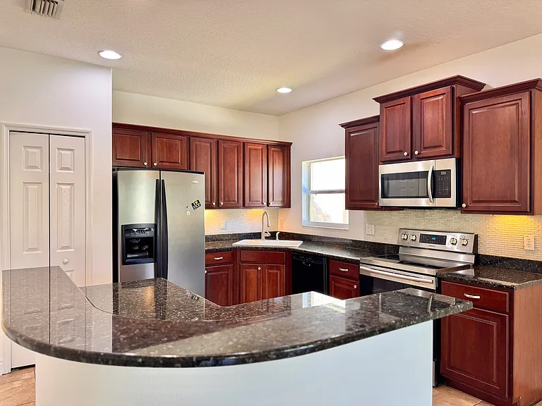 10650 Cypress Trail Dr — Photo 3