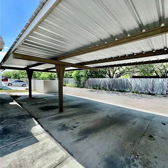 2703 Larkspur Ave — Photo 15