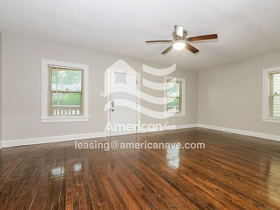 1454671_003_wm_-_living_room_13157782.jpg