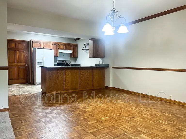214 Brookside Dr — Photo 6