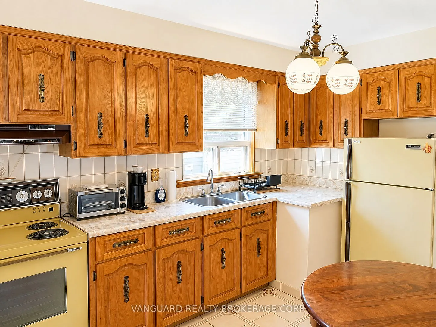 2 bed, $4,200 — Photo 4