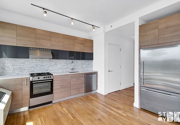 5th image of 333 Greene Ave #7E