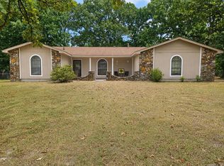 923 Cara Jane Dr, Redfield, AR 72132