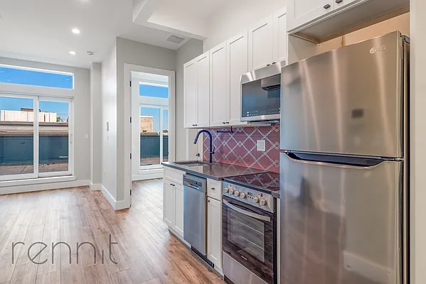 Rented by Rennit Inc. | media 6