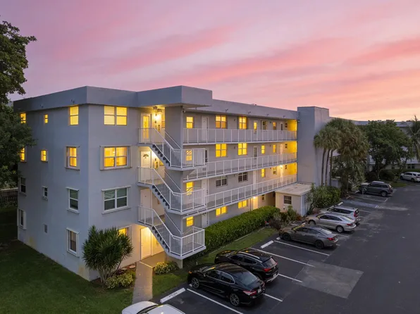 113 ROYAL PARK Drive #4A, Oakland Park, FL 33309