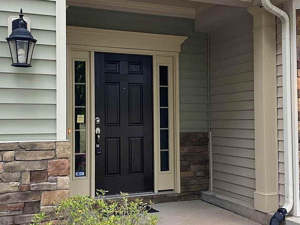 1st image of 109 Vickery Hill Ct