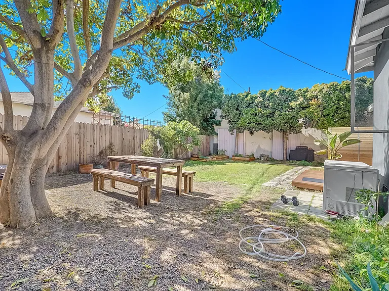 4023 Alla Rd — Photo 2