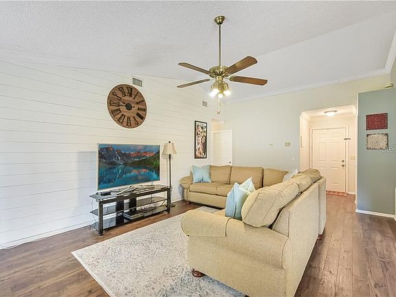 5th image of 7225 Sylvan Ct