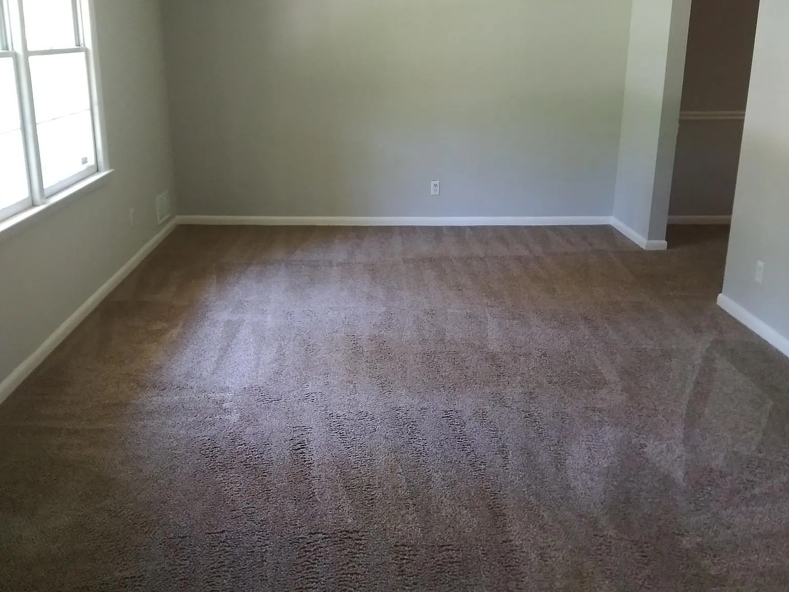 4 bed, 1875 sqft, $1,750 — Photo 2