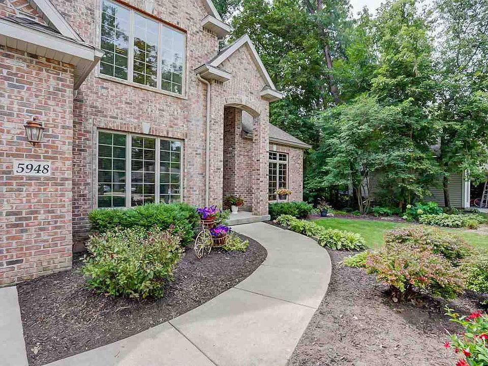 1st image of 5948 Oak Hollow Dr