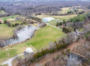 105 Midway Rd, Makanda, IL 62958