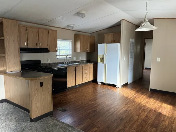 4440 Tuttle Creek Blvd Lot 63, Manhattan, KS 66502