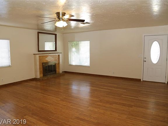 4th image of 812 Sportsman Dr