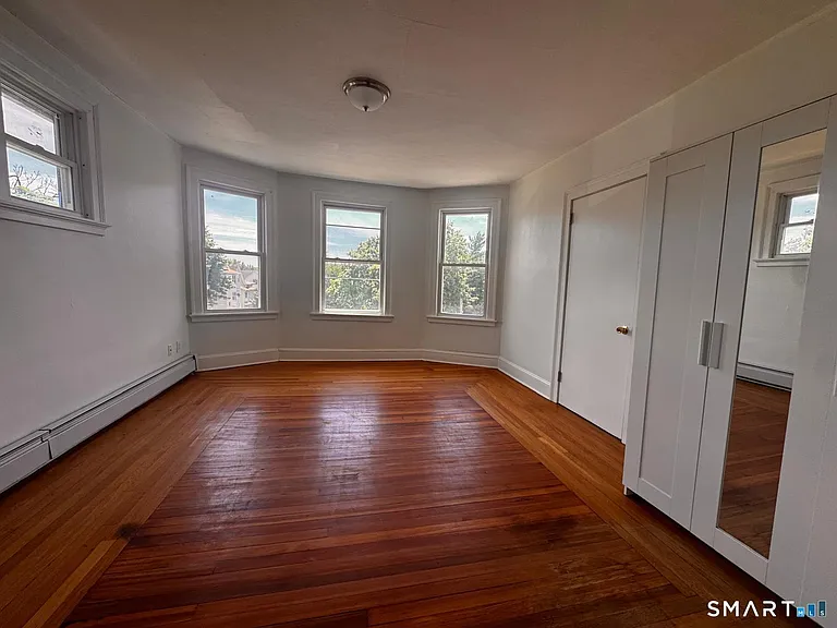 169 Winthrop St — Photo 3