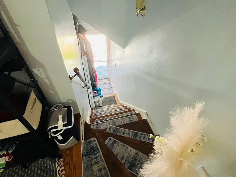 11 Oceanside Ave — Photo 3