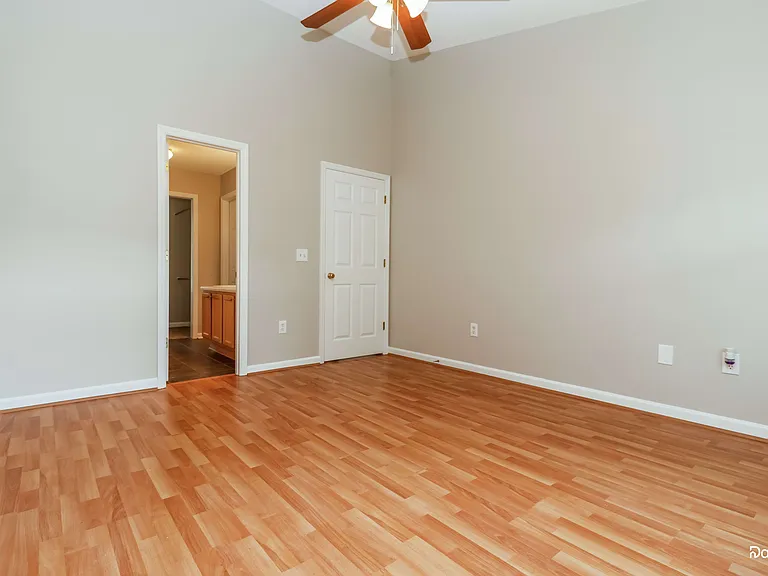 448 Cabrill Dr — Photo 9