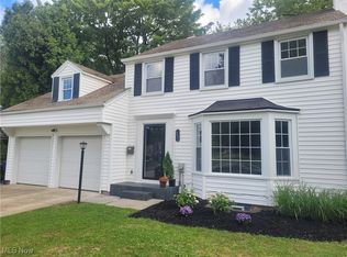 1231 Hereford Rd, Cleveland Heights, OH 44118