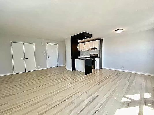 5th image of 260 Audubon Ave #29J