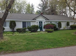 6960 Evershed Ter, West Bloomfield, MI 48323