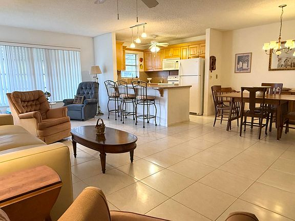 3rd image of 200 Pine Point Drive #B