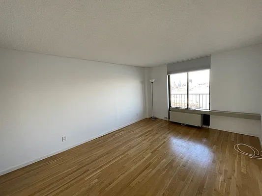 Rented by Compass | media 41