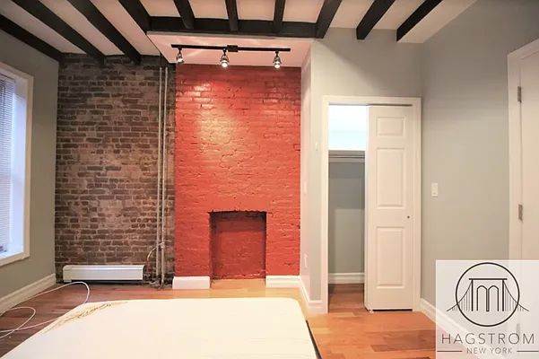 Rented by Hagstrom Management Inc | media 25