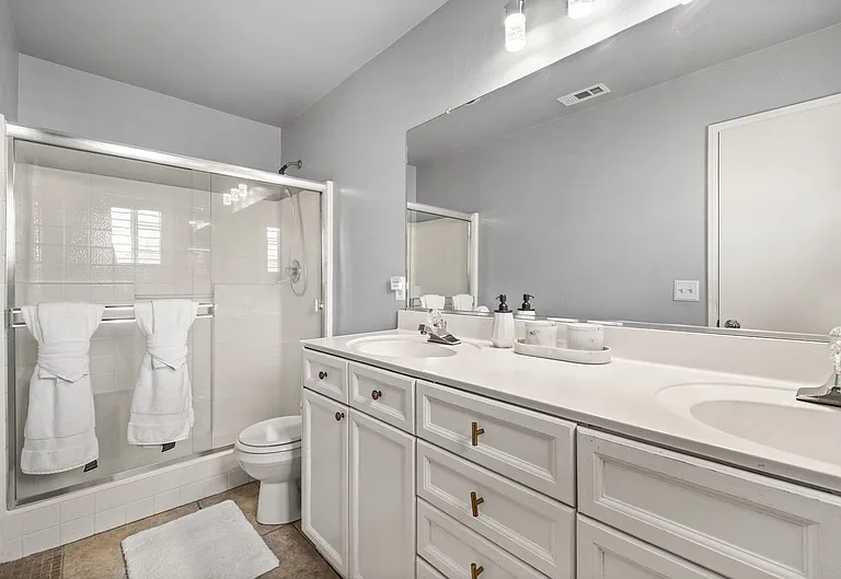 3252 Park Ln #1 — Photo 13