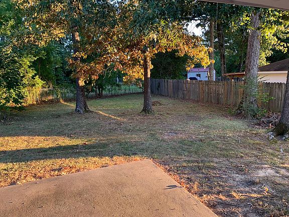 5th image of 516 Brian Dr