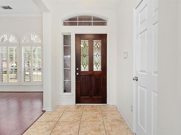 4th image of 25617 Southwood Oaks Ct