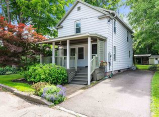 11 Champlain Pl, Winooski, VT 05404