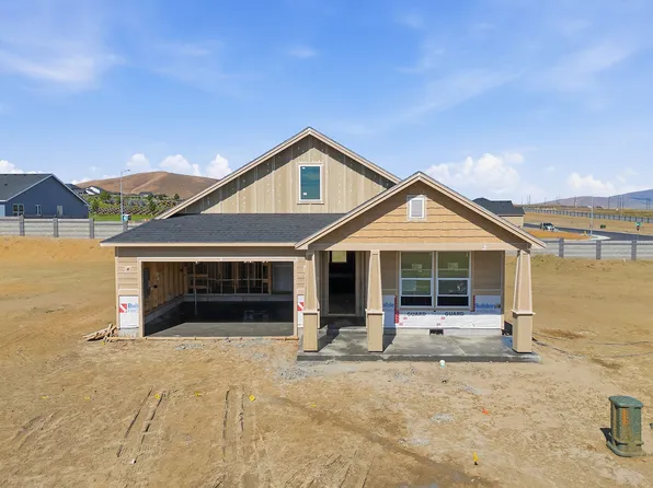 265 Tatoosh Ave, West Richland, WA 99353