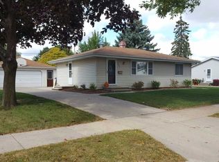 207 S Buchanan St, Appleton, WI 54915