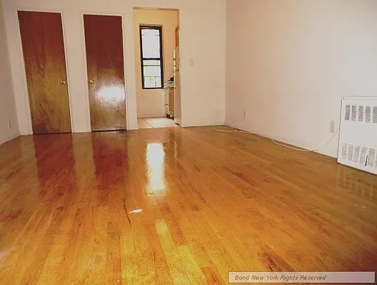 Rented by Bond New York | media 6