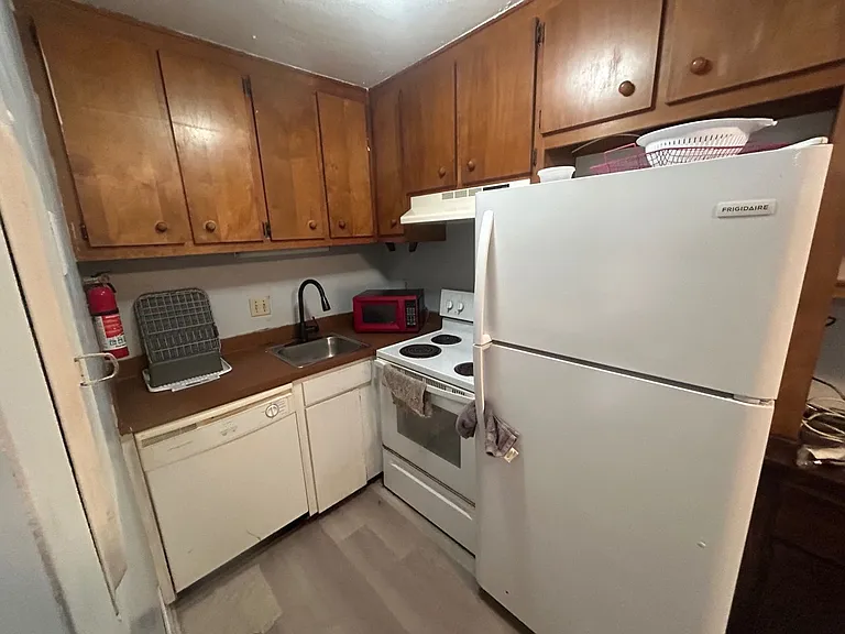1227 Barnwell Steet Barnwell St #3 — Photo 7