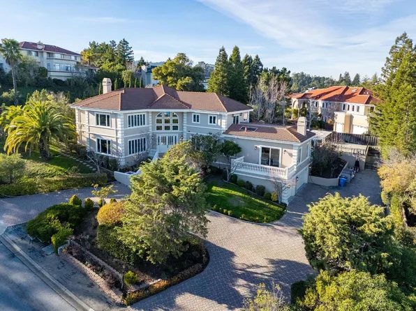 2496 Butternut Dr, Hillsborough, CA 94010