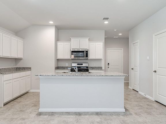 4th image of 5904 Piedrosa Ct